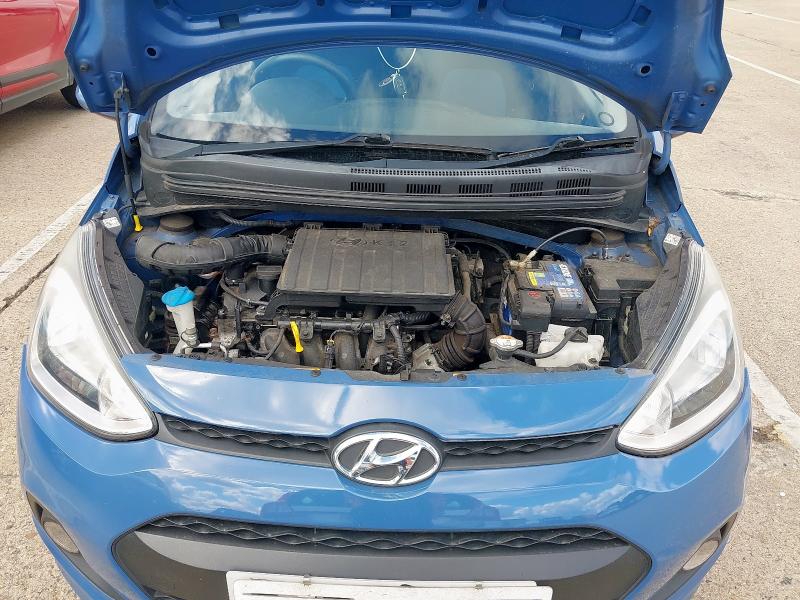2015 HYUNDAI I10 SE