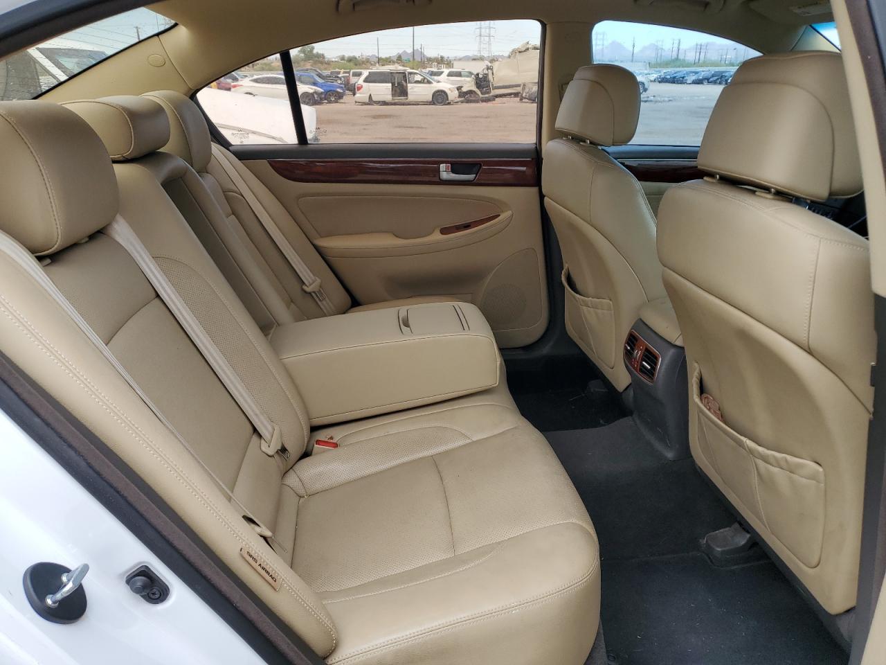 2013 Hyundai Genesis 3.8L VIN: KMHGC4DD5DU258535 Lot: 71126125