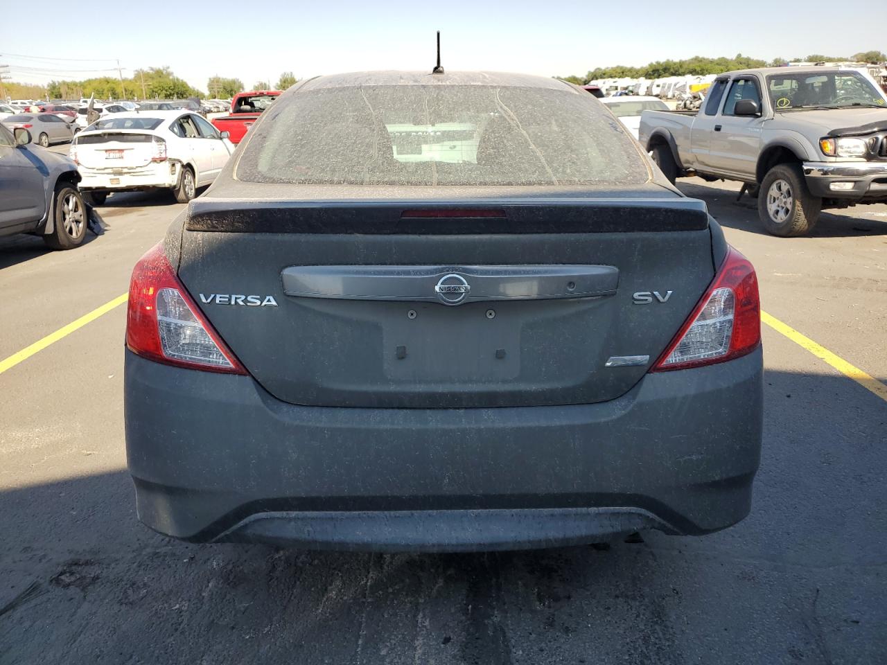 2016 Nissan Versa S VIN: 3N1CN7AP3GL814131 Lot: 68439875