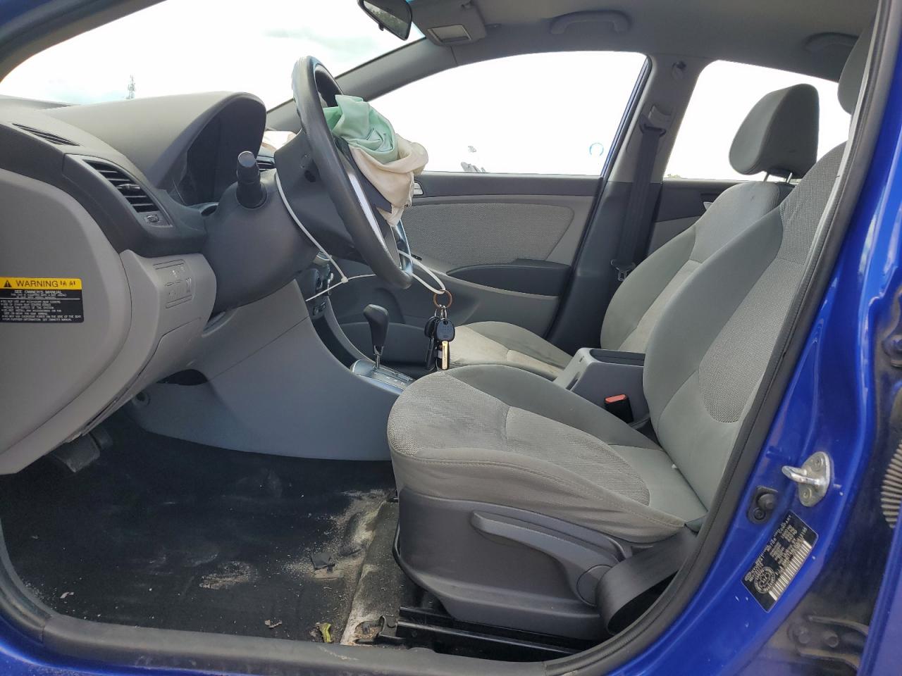 2013 Hyundai Accent Gls VIN: KMHCT4AE2DU512195 Lot: 69984635