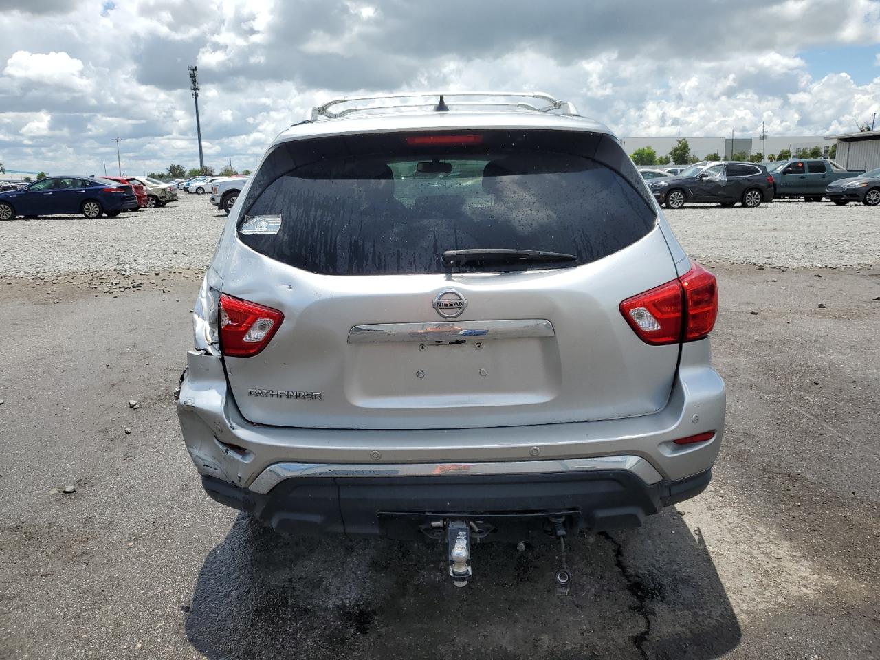 2018 Nissan Pathfinder S VIN: 5N1DR2MN2JC617758 Lot: 68208035