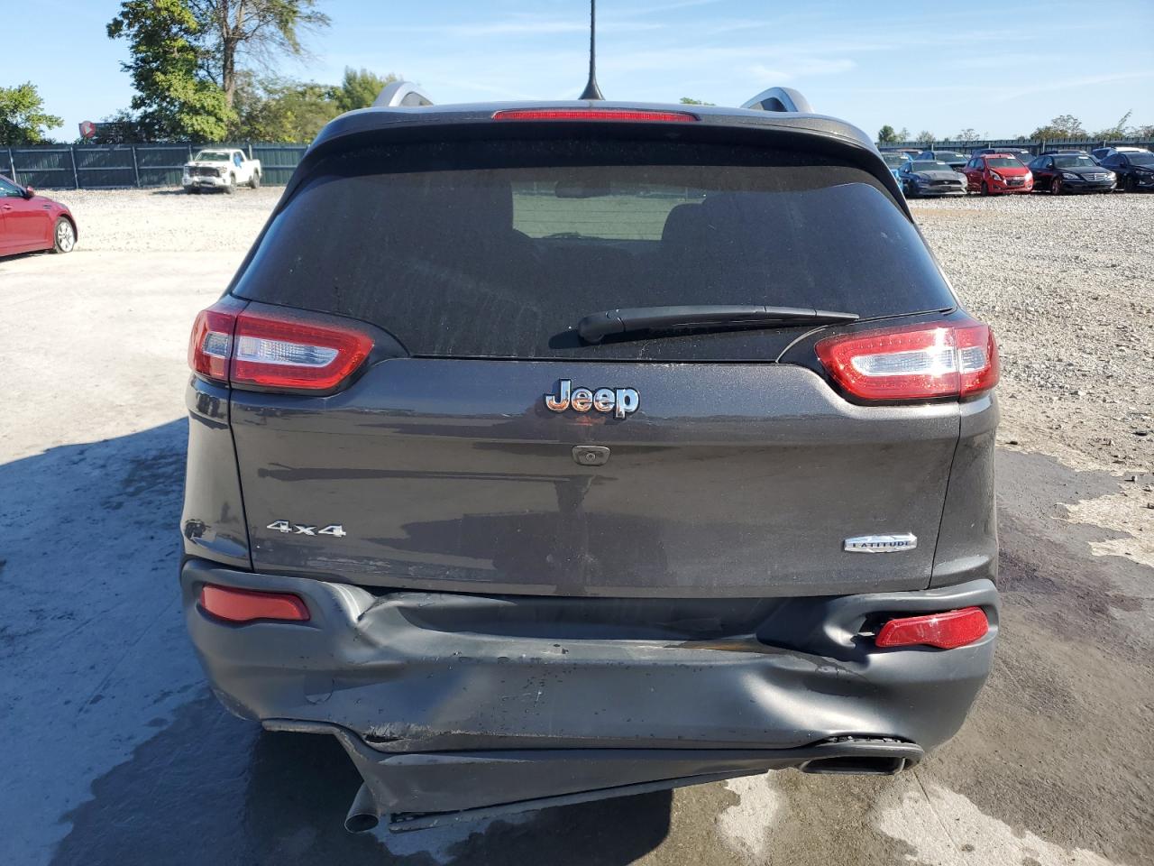 2018 Jeep Cherokee Latitude Plus VIN: 1C4PJMLX5JD562370 Lot: 70636185
