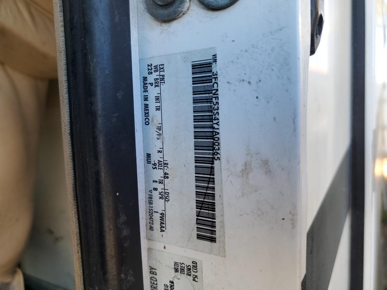 2000 Ford F550 Super Duty Stripped Chassis VIN: 3FCNF53S4YJA00365 Lot: 67445235