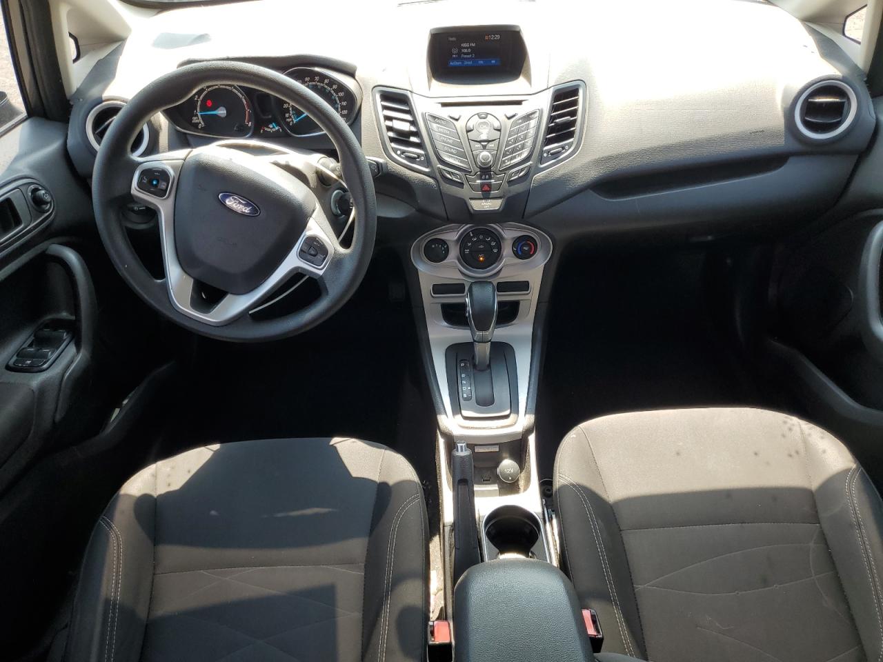 3FADP4EJ2KM130874 2019 Ford Fiesta Se