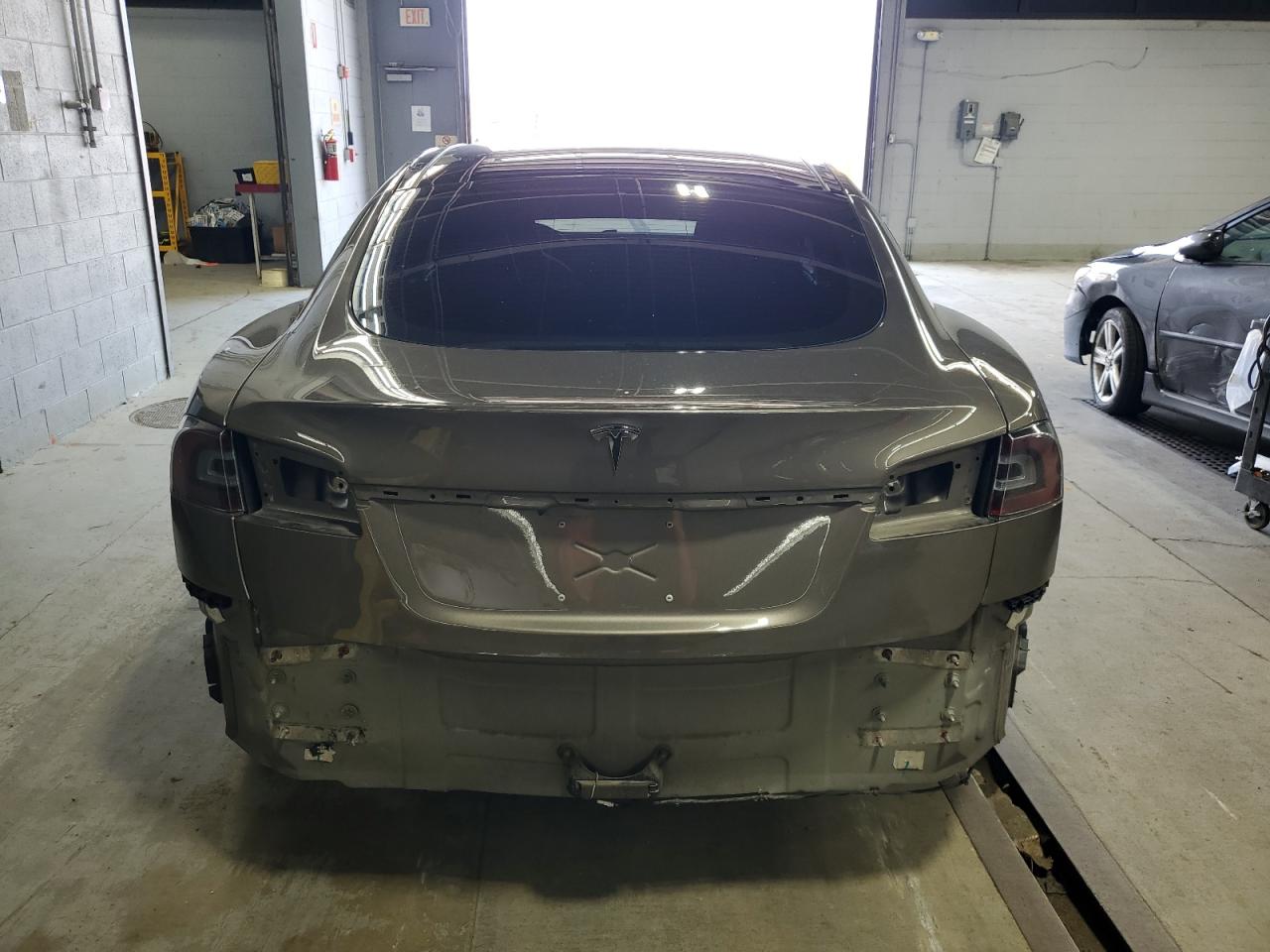 2016 Tesla Model S VIN: 5YJSA1E24GF129201 Lot: 66900695