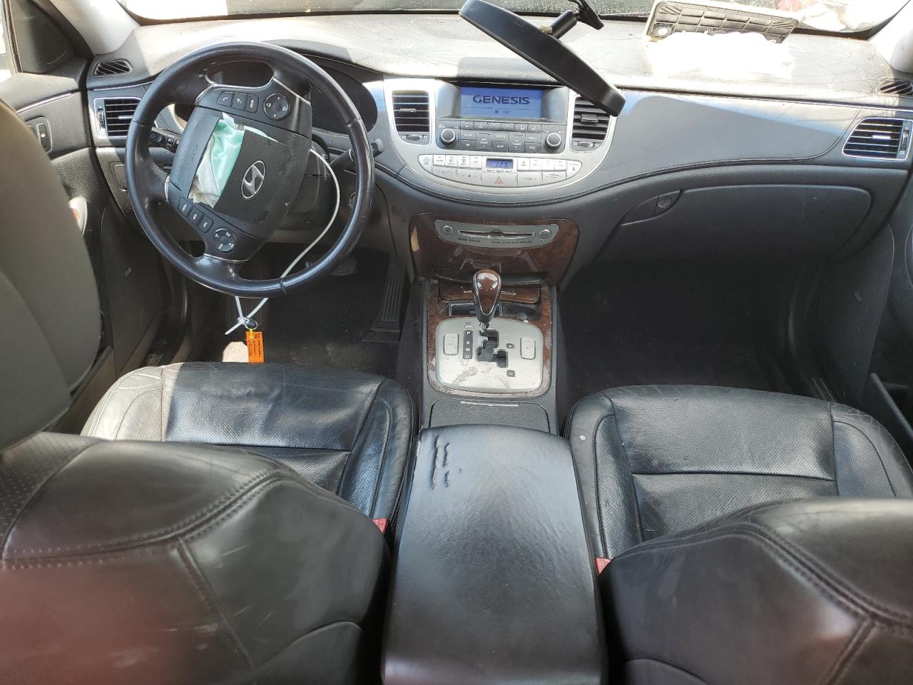2011 Hyundai Genesis 3.8L VIN: KMHGC4DE7BU117861 Lot: 69398915