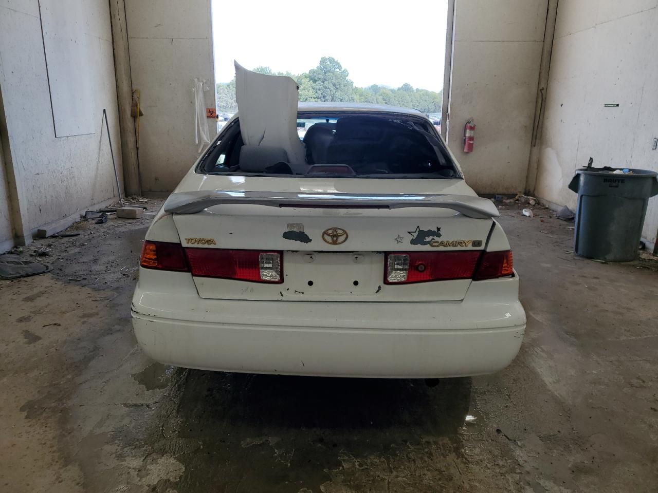 2000 Toyota Camry Ce VIN: 4T1BG22K9YU966085 Lot: 70146495