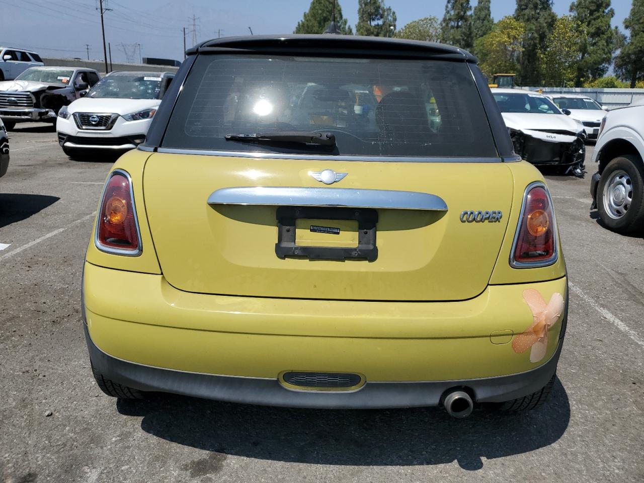 2010 Mini Cooper VIN: WMWMF3C58ATZ64612 Lot: 68123265