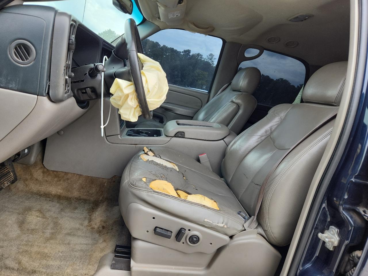 2004 Chevrolet Tahoe C1500 VIN: 1GNEC13Z34J282767 Lot: 70754755