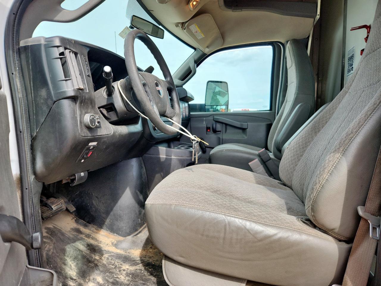 2018 GMC Savana Cutaway G4500 VIN: 7GZ67VCG5JN006900 Lot: 69808165