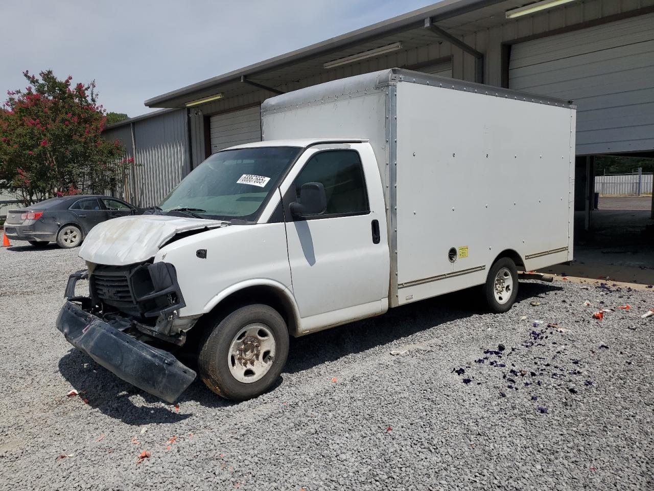2012 GMC Savana Cutaway G3500 white van gas 1GDY72CA4C1907844 photo #1