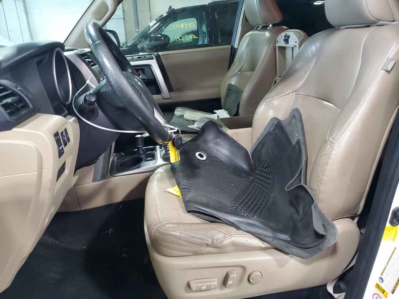 2011 Toyota 4Runner Sr5 VIN: JTEBU5JR4B5061294 Lot: 69321115