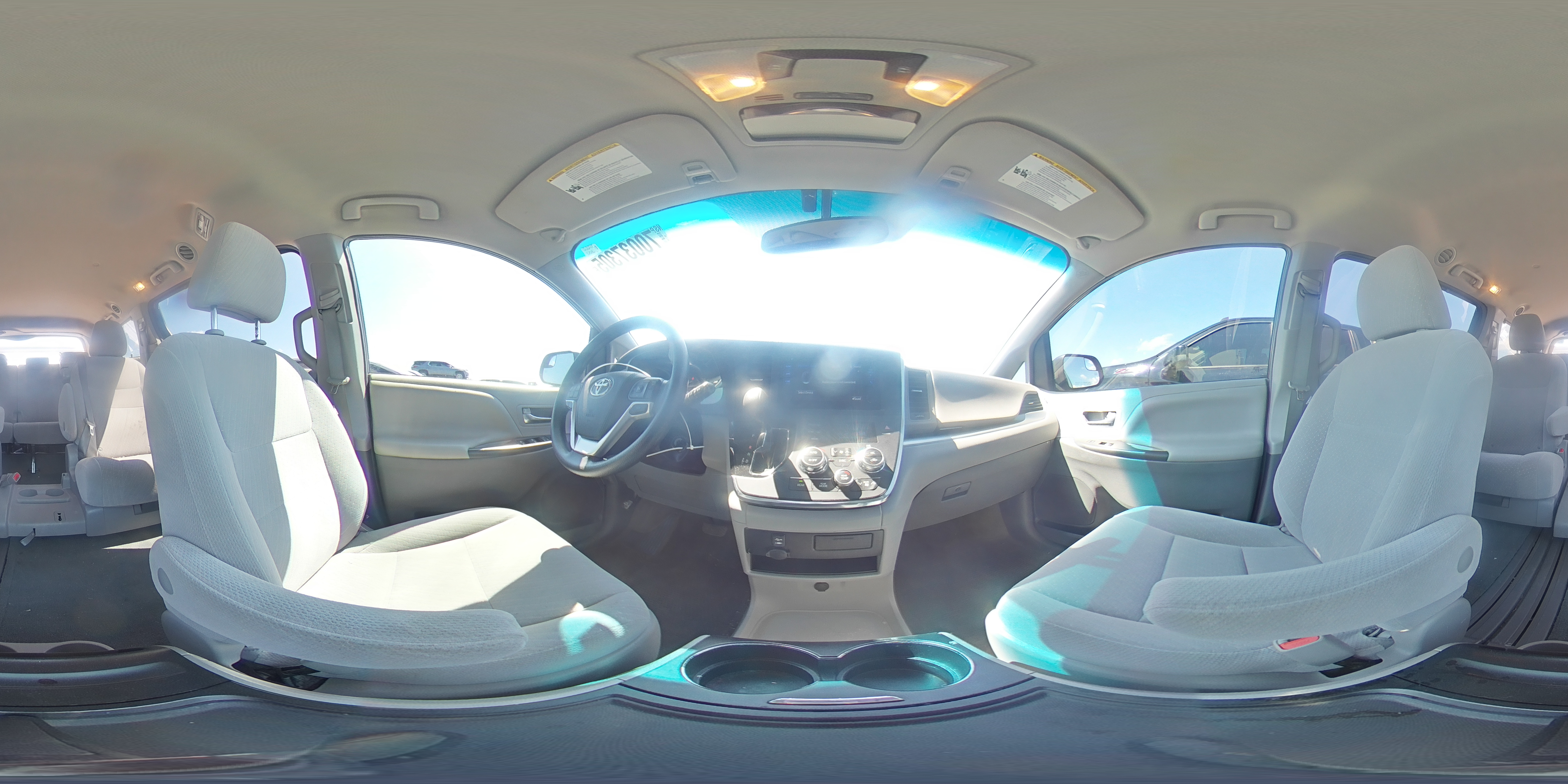 2017 Toyota Sienna Le VIN: 5TDKZ3DC6HS811217 Lot: 70037305