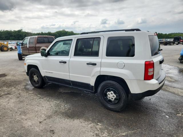  JEEP PATRIOT 2016 Белы