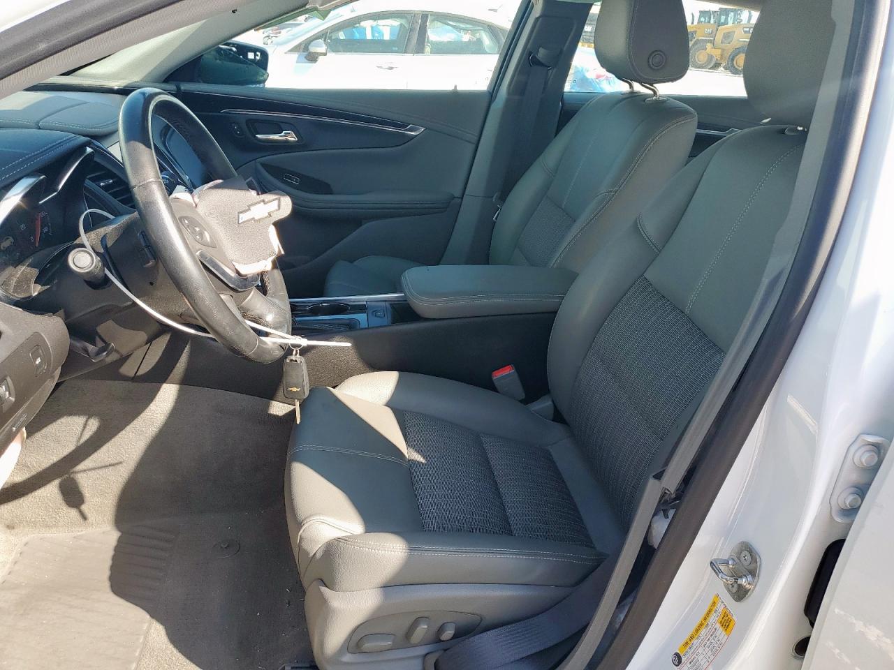 2018 Chevrolet Impala Lt VIN: 2G1105S38J9110724 Lot: 70954195
