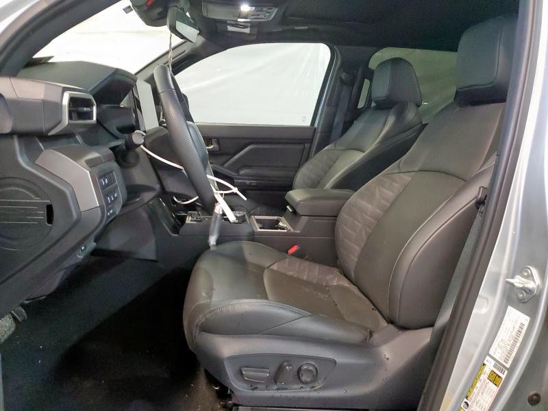  TOYOTA TACOMA 2024 Серебристый