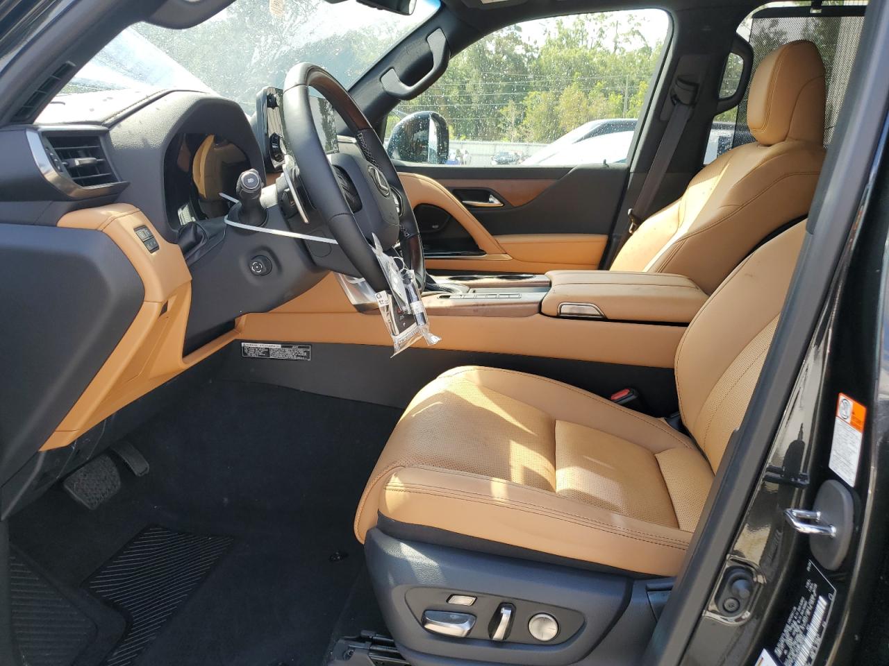 JTJGB7CX5R4062460 2024 Lexus Lx 600 Base