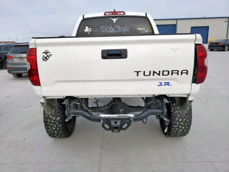  TOYOTA TUNDRA 2020 Белы