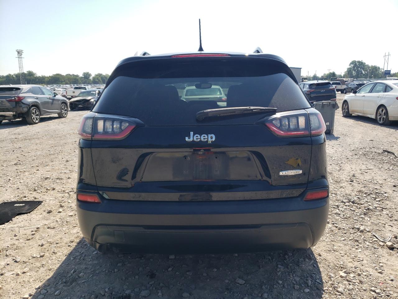 2019 Jeep Cherokee Latitude Plus VIN: 1C4PJLLB8KD131506 Lot: 67688275