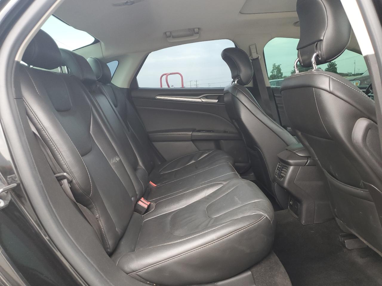 2013 Ford Fusion Titanium VIN: 3FA6P0D98DR231643 Lot: 70396405