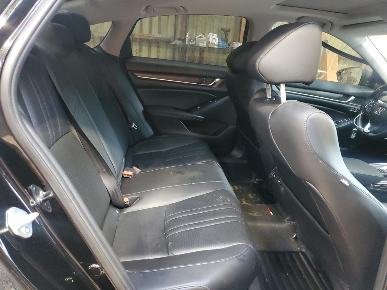 2022 Honda Accord Touring VIN: 1HGCV2F99NA800900 Lot: 68961265