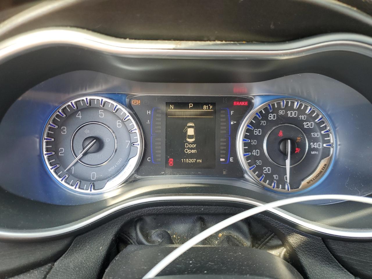 2015 Chrysler 200 Limited VIN: 1C3CCCAB5FN629260 Lot: 67764625