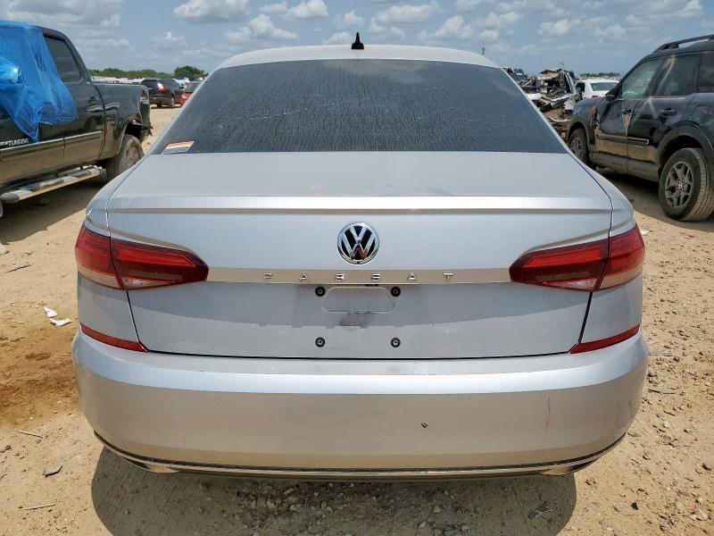  VOLKSWAGEN PASSAT 2020 Серебристый