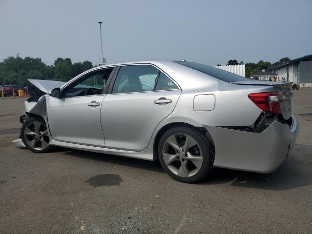  TOYOTA CAMRY 2014 Srebrny