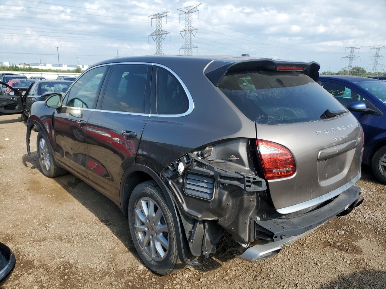 2014 Porsche Cayenne beige suv gas WP1AA2A25ELA95785 photo #3