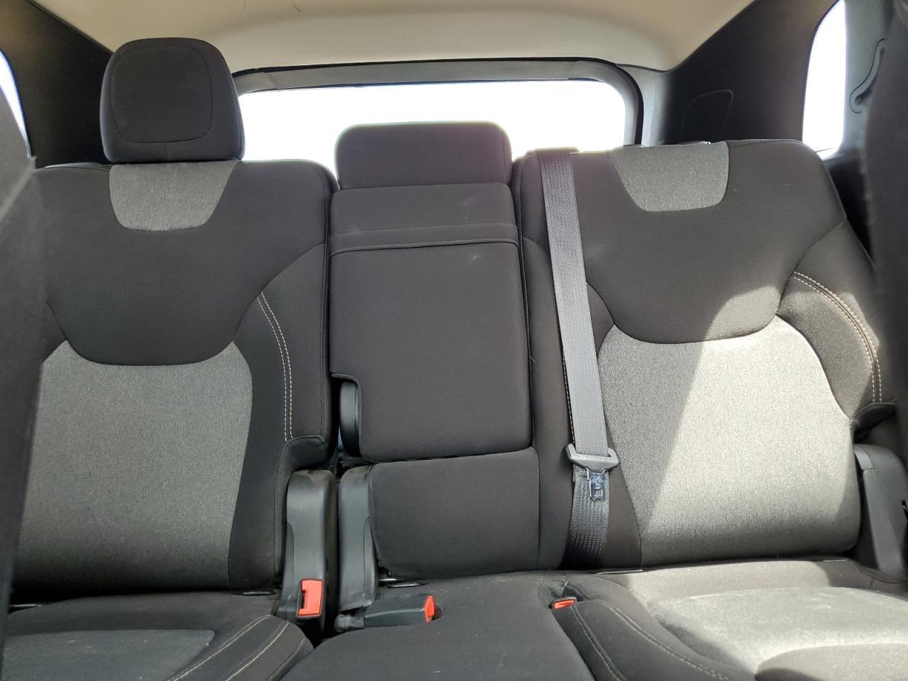 2015 Jeep Cherokee Sport VIN: 1C4PJLABXFW608093 Lot: 68578275