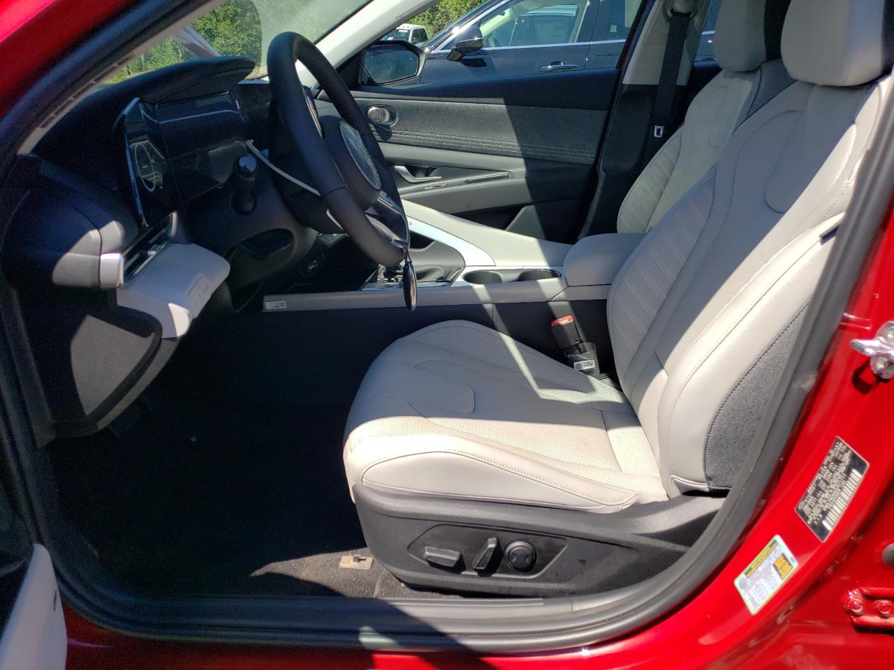 2025 Hyundai Elantra Limited VIN: KMHLP4DG4SU971713 Lot: 70180715