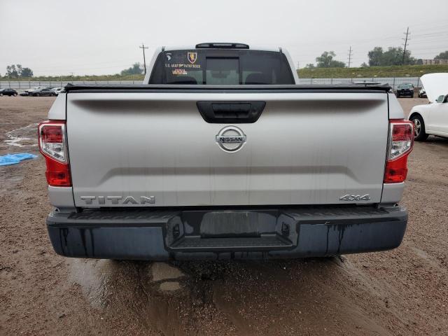  NISSAN TITAN 2017 Серебристый