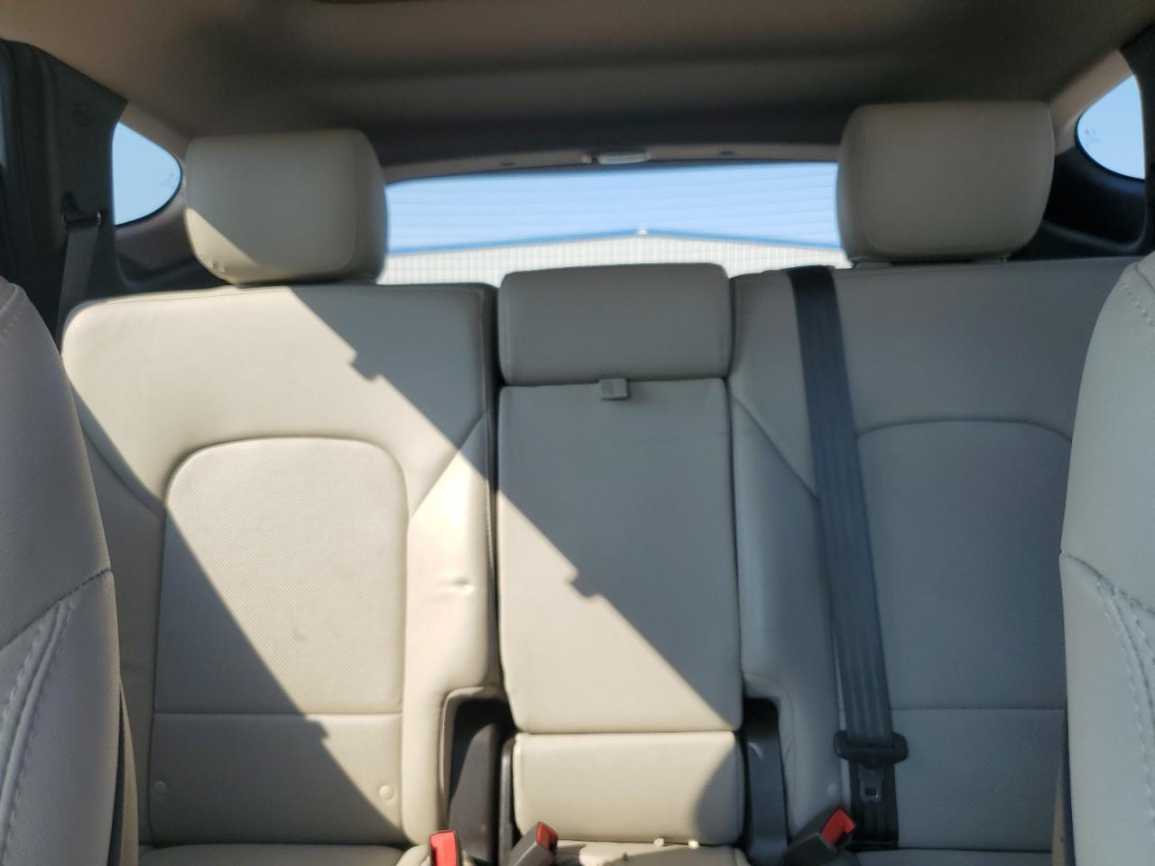 2018 Hyundai Santa Fe Sport VIN: 5XYZU3LB8JG517245 Lot: 68663515