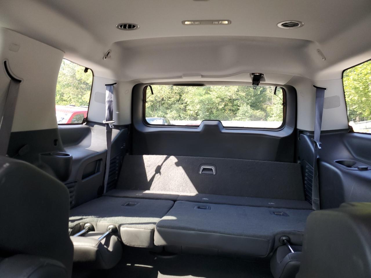 2019 Cadillac Escalade Premium Luxury VIN: 1GYS4CKJ8KR343233 Lot: 71106505