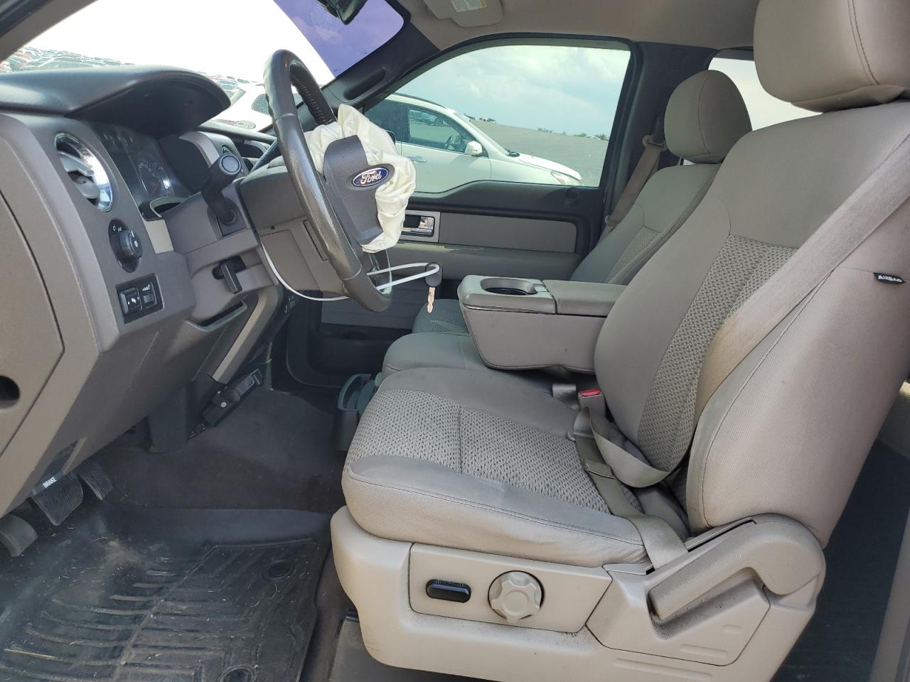 2010 Ford F150 Supercrew VIN: 1FTFW1EV0AKE52829 Lot: 68656415