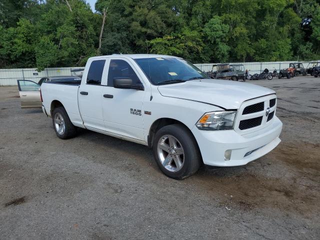 Pickups RAM 1500 2015 Biały
