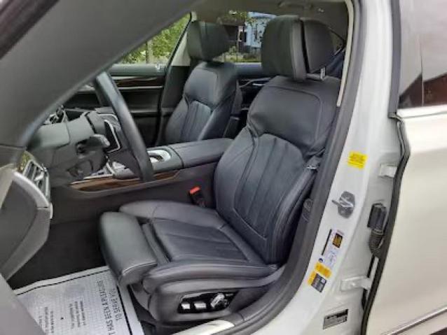 2020 BMW 745XE   