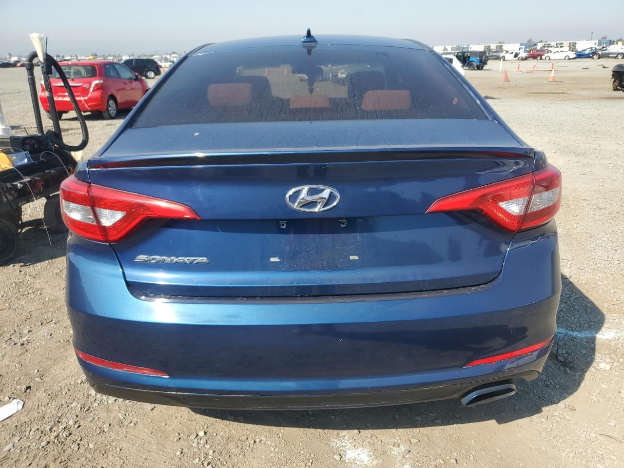 2017 Hyundai Sonata Se VIN: 5NPE24AF2HH457045 Lot: 68136295