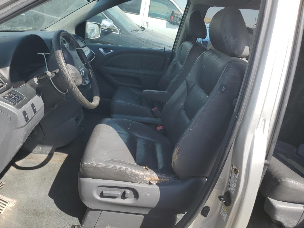 2005 Honda Odyssey Exl VIN: 5FNRL38745B115713 Lot: 68705945