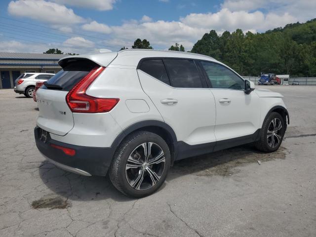 VOLVO XC40 2021 Белы