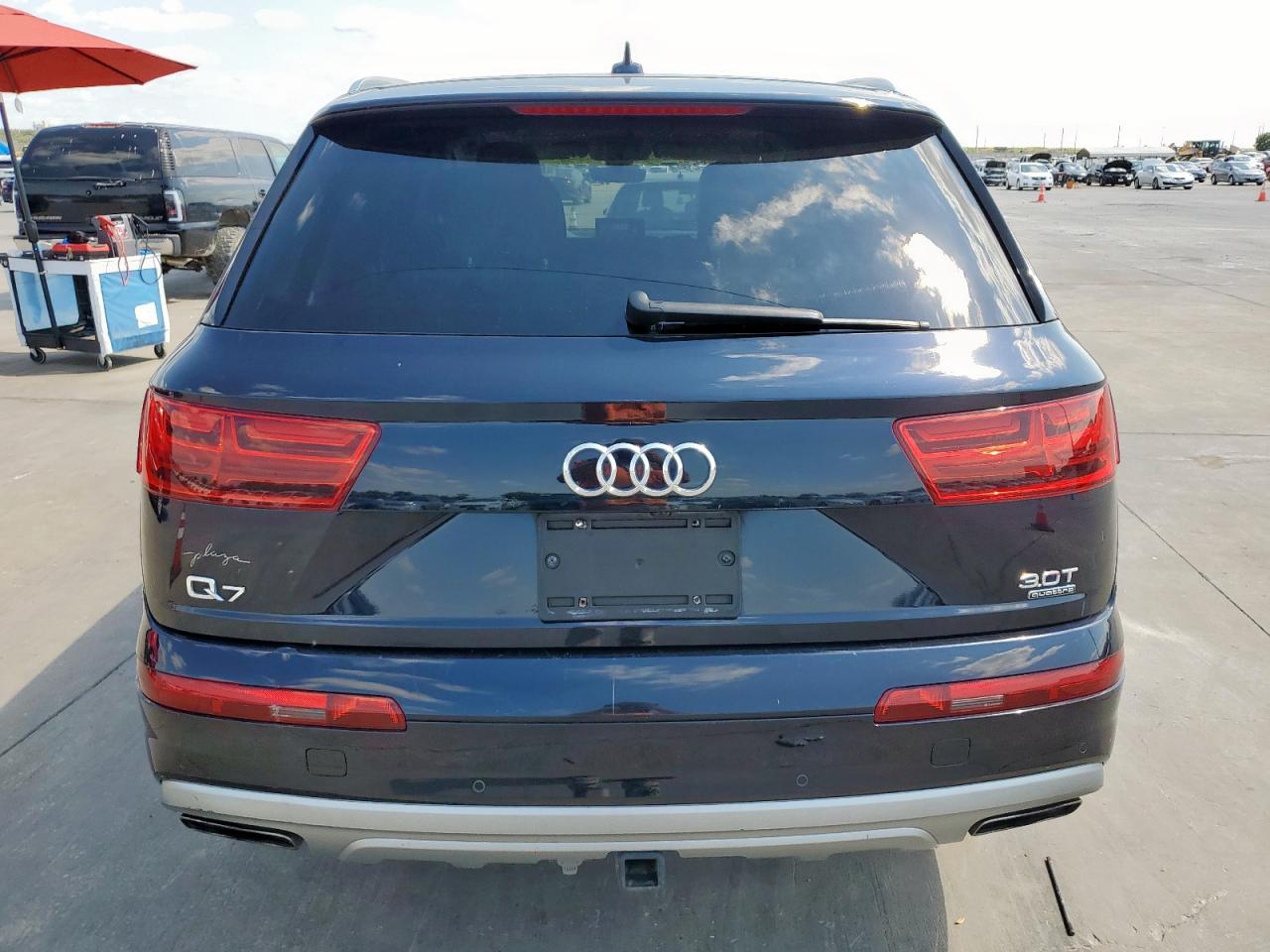 2018 Audi Q7 Prestige VIN: WA1VAAF73JD007235 Lot: 68153555