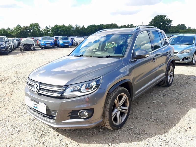 2015 VOLKSWAGEN TIGUAN R-LINE for sale at Copart COLCHESTER