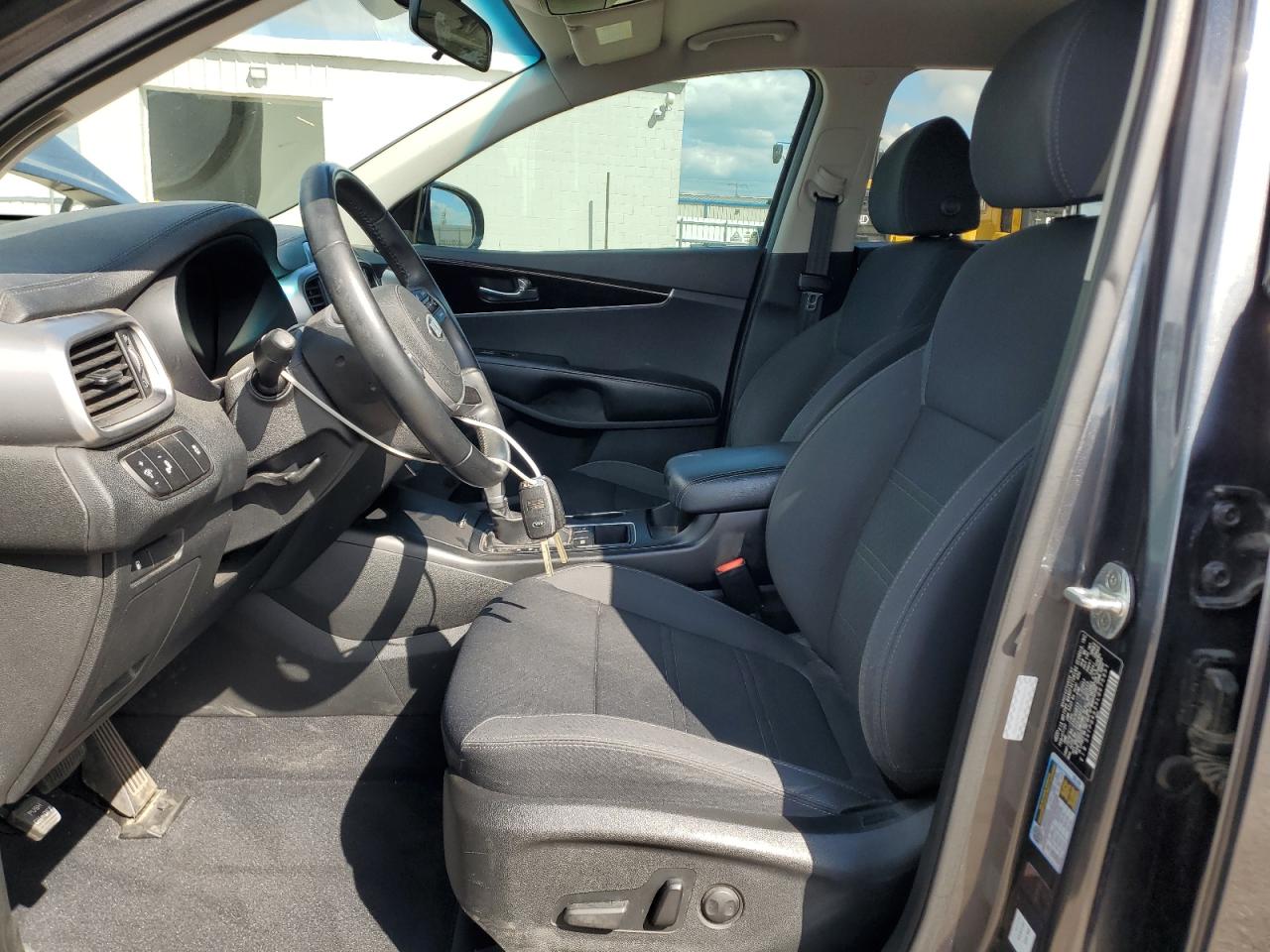 2020 Kia Sorento L VIN: 5XYPG4A35LG675951 Lot: 69832545