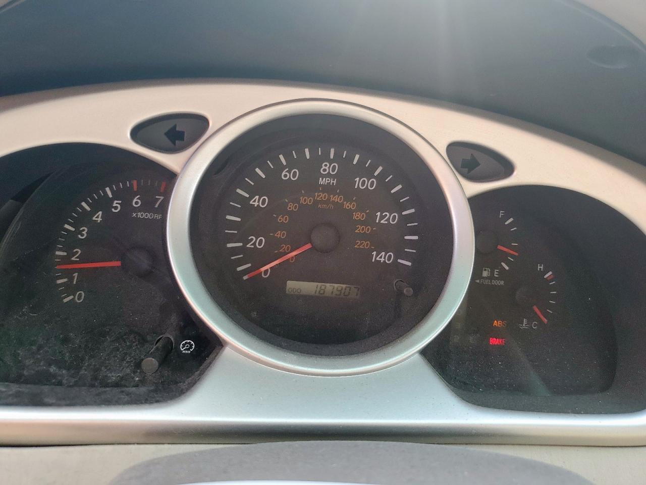 2005 Toyota Highlander Limited VIN: JTEEP21A550126653 Lot: 70100055