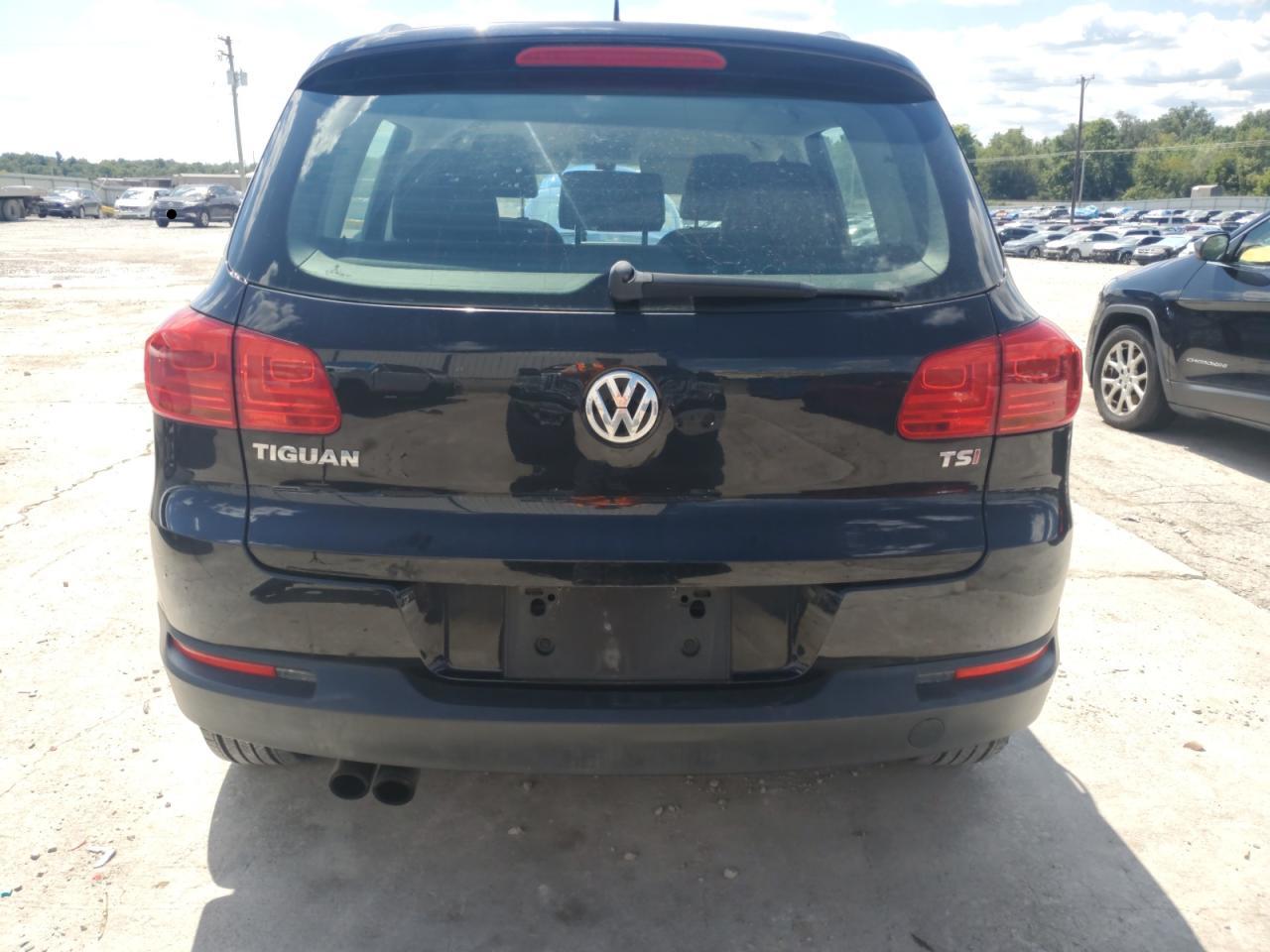 2016 Volkswagen Tiguan S VIN: WVGAV7AX3GW027125 Lot: 70487575