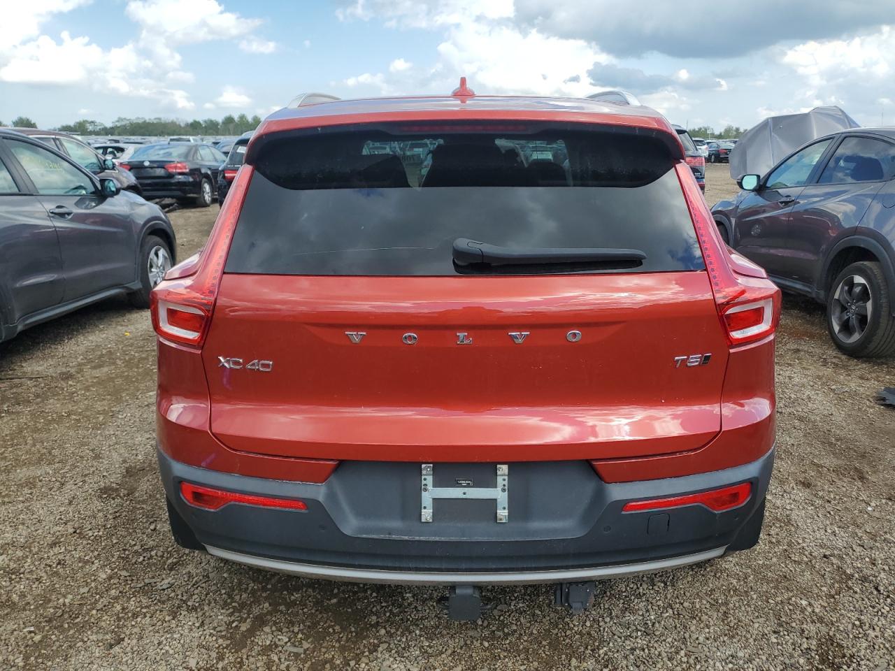 2020 Volvo Xc40 T5 Momentum VIN: YV4162UK0L2268420 Lot: 70887725