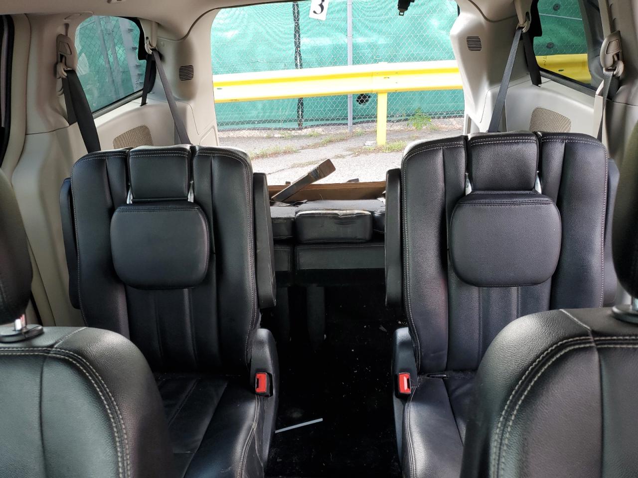 2015 Chrysler Town & Country Touring VIN: 2C4RC1BG1FR565497 Lot: 69059995