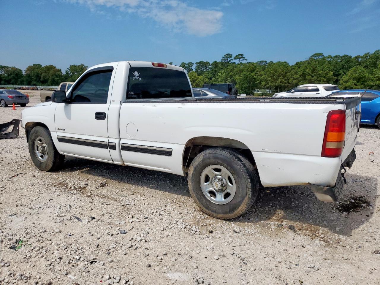 2002 Chevrolet Silverado C1500 white null gas 1GCEC14W32Z284577 photo #3