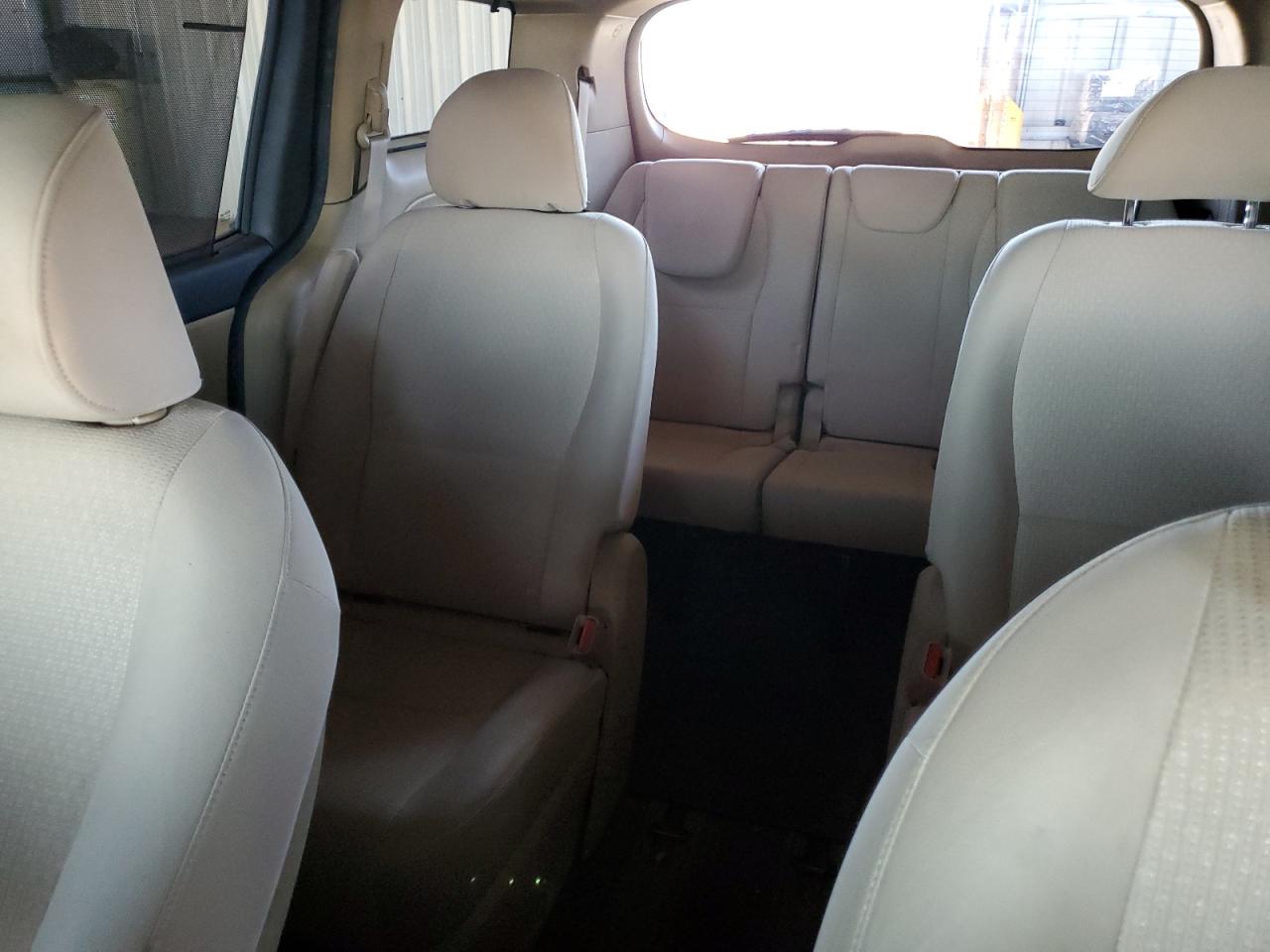 2016 Kia Sedona Lx VIN: KNDMB5C1XG6159807 Lot: 70642205