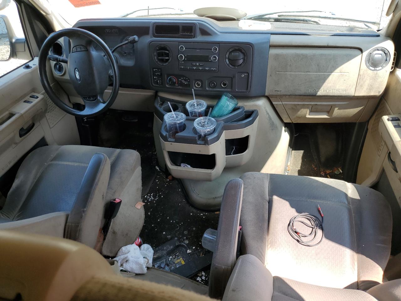 2011 Ford Econoline E350 Super Duty Wagon VIN: 1FBNE3BL8BDB03621 Lot: 68352295